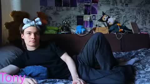 Tony online show from April 1, 10:17 am