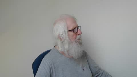 Somewhere over the rainbow online show from March 23, 7:47 am