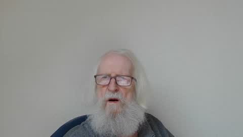 Somewhere over the rainbow online show from December 19, 8:22 am