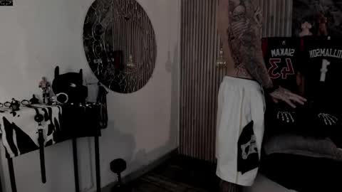     ... online show from March 25, 8:35 pm