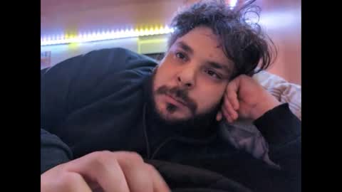 onecrew1 online show from February 1, 3:11 pm