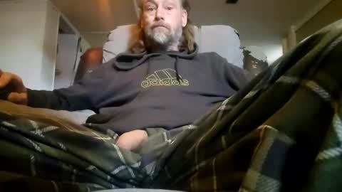 only01love online show from February 22, 8:05 pm