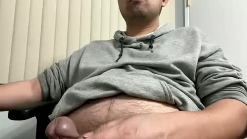 ooiskyfalloo online show from June 9, 6:04 am