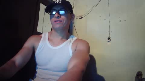 oomaurooo online show from December 20, 7:26 am