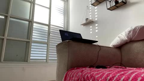 or online show from December 8, 12:52 pm