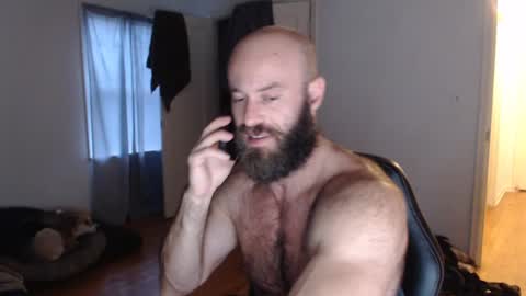 Snapshot of oregon87 chatting on December 17, 12:12 am The Oregon Lumberjack online show from December 17, 12:12 am