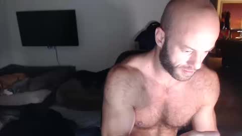 Snapshot of oregon87 chatting on October 14, 2:35 pm The Oregon Lumberjack online show from October 14, 2:35 pm