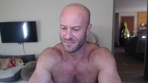 Snapshot of oregon87 chatting on October 6, 3:49 pm The Oregon Lumberjack online show from October 6, 3:49 pm