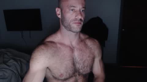 Snapshot of oregon87 chatting on October 30, 2:40 pm The Oregon Lumberjack online show from October 30, 2:40 pm