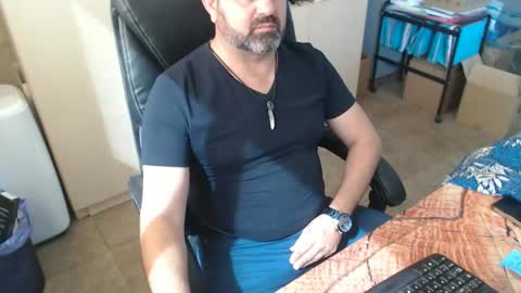 Oscar online show from April 18, 9:43 am