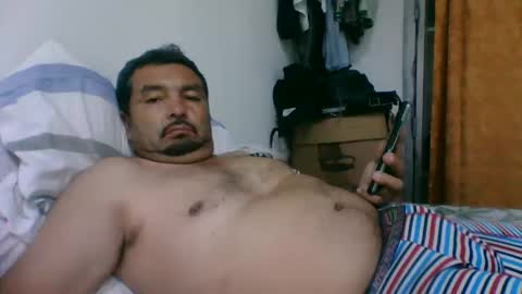 oscarjhe3512 online show from April 1, 2:13 am