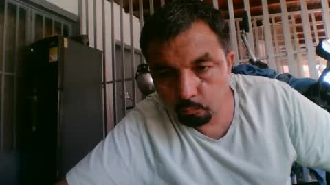 oscarjhe3512 online show from November 7, 3:15 pm