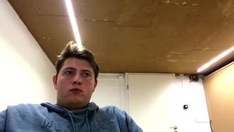 outflayd online show from December 15, 9:12 pm