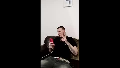 Owen kayz online show from April 12, 3:31 am