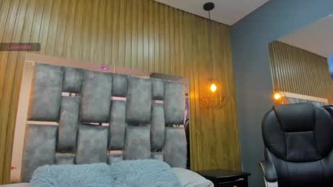 Owen Johnson online show from April 16, 12:16 pm