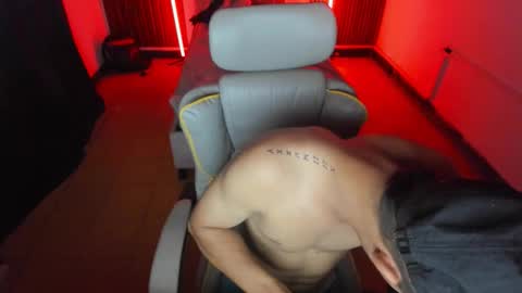 pablo prada online show from November 28, 10:11 pm