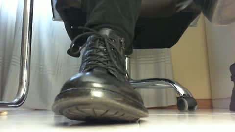 Snapshot of pablomenesssl chatting on January 18, 12:47 pm Pablo Meness online show from January 18, 12:47 pm