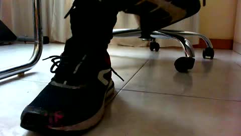 Snapshot of pablomenesssl chatting on December 11, 9:21 am Pablo Meness online show from December 11, 9:21 am