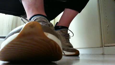 Snapshot of pablomenesssl chatting on February 9, 2:29 pm Pablo Meness online show from February 9, 2:29 pm