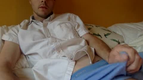 paintdude424 online show from August 4, 11:42 pm