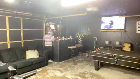 papi_krizz online show from October 20, 4:00 pm