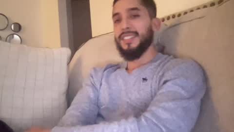 papicubano_guapo23cm online show from October 31, 5:31 am