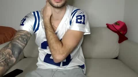 Snapshot of papijakey chatting on January 11, 2:41 am  -- New Videos Down Below online show from January 11, 2:41 am