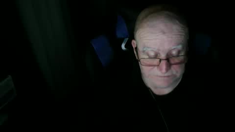 papilly online show from March 26, 9:24 am