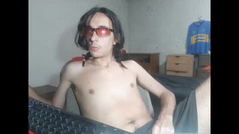 Snapshot of papito20cm chatting on December 20, 4:31 am Lau online show from December 20, 4:31 am