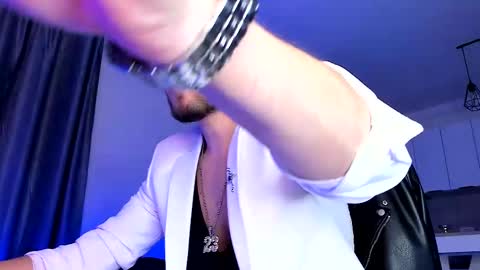 Paris online show from February 11, 4:46 pm