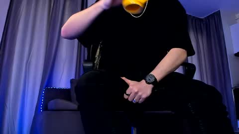 Paris online show from April 9, 5:16 am