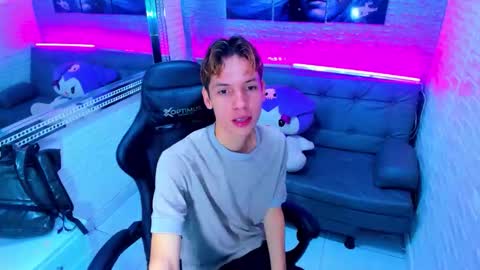 park_jimin1 online show from January 14, 3:17 pm