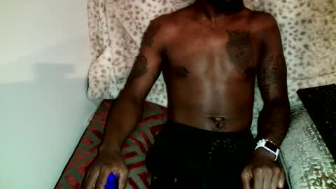 Snapshot of parlay0028 chatting on December 15, 9:09 pm Parlay tellio online show from December 15, 9:09 pm