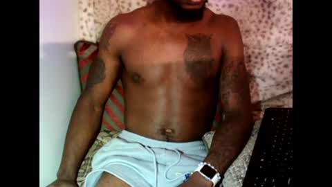 Snapshot of parlaytellio chatting on December 2, 9:15 pm Parlay Tellio online show from December 2, 9:15 pm