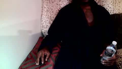 Snapshot of parlaytellio chatting on March 9, 9:03 pm Parlay Tellio online show from March 9, 9:03 pm