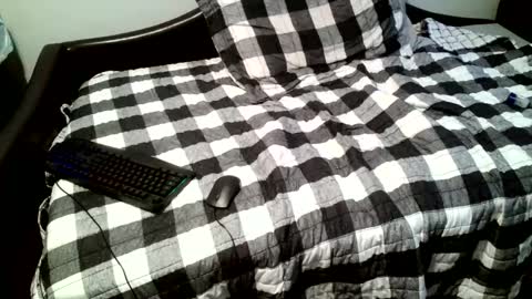 Snapshot of parlaytellio chatting on September 15, 9:38 pm Parlay Tellio online show from September 15, 9:38 pm