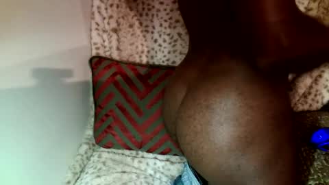 Snapshot of parlaytellio chatting on December 24, 7:11 pm Parlay Tellio online show from December 24, 7:11 pm