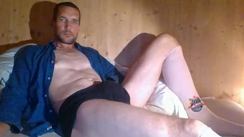 paueriwan online show from September 16, 6:20 pm