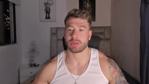 PAUL ROGER online show from November 18, 8:51 am