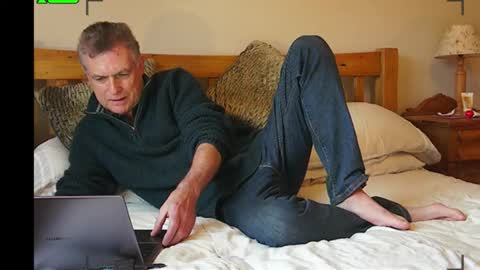 paullie2011 online show from November 9, 12:09 pm