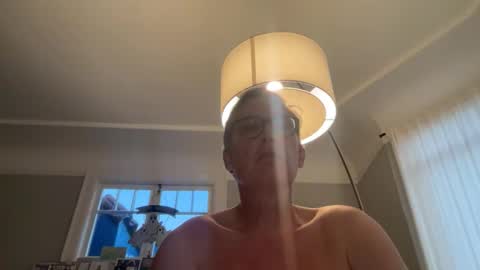 Snapshot of paulwill2377 chatting on October 28, 1:19 am paulwill2377 online show from October 28, 1:19 am
