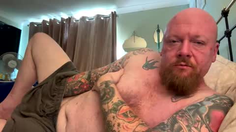 paulyb445 online show from September 27, 9:18 am