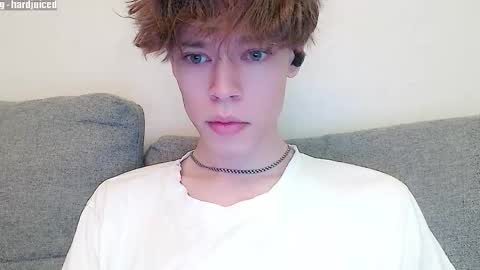 pawclaw online show from December 21, 11:24 pm