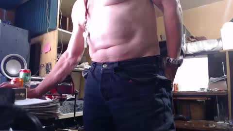 pc8474408 online show from September 15, 10:00 pm