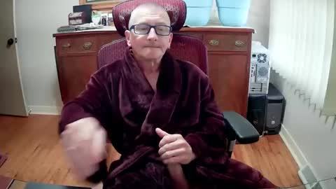 peepingmale online show from December 26, 1:32 pm