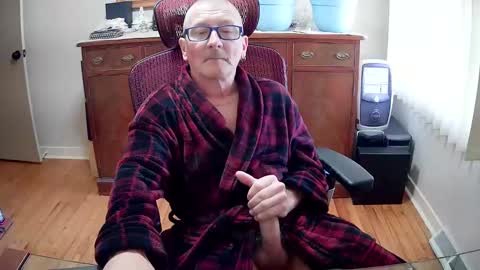 peepingmale online show from February 22, 1:55 pm