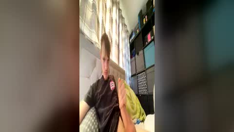 Penguin online show from July 2, 7:31 pm