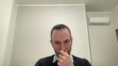 peppinslosqualo online show from February 7, 11:45 pm