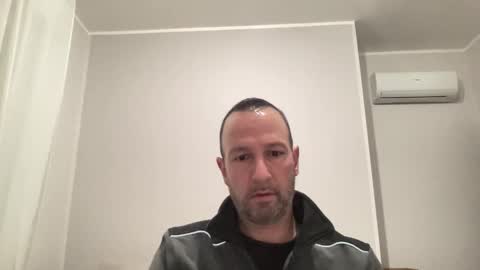 peppinslosqualo online show from March 5, 5:47 am