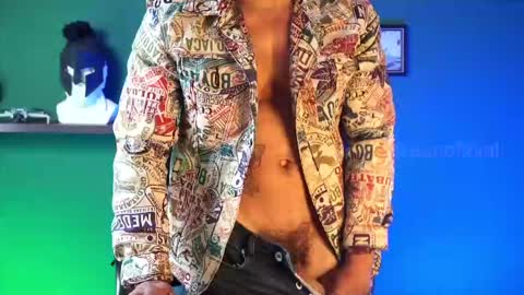 Snapshot of perseoo_88 chatting on February 21, 4:37 pm andres    online show from February 21, 4:37 pm